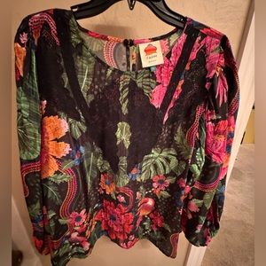 Vibrant FARM Rio blouse!